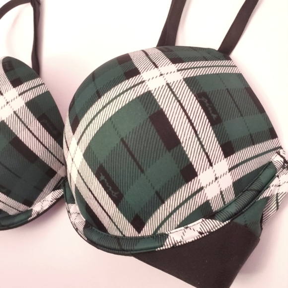 Pink - Victoria's Secret - Wear Everywhere super push-up - 34C - Picture 2 of 5